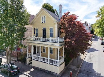 51 State St, New Bedford, Massachusetts, 4 Bedrooms Bedrooms, 11 Rooms Rooms,2 BathroomsBathrooms,Residential Income,For Sale,State St,73434179