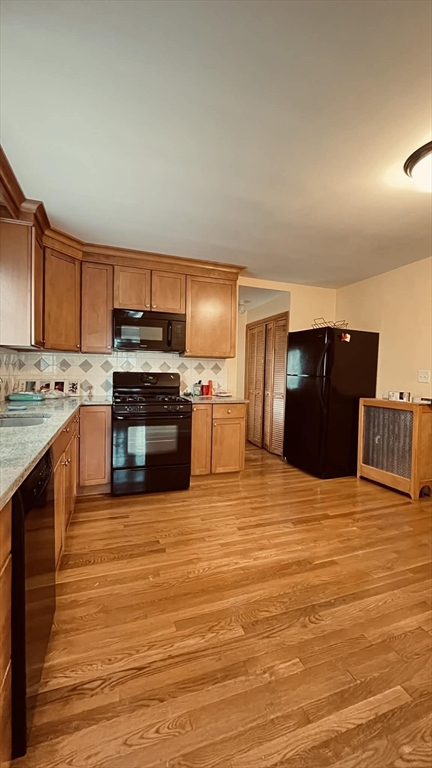 21 Lawrence Lane, Belmont, Massachusetts, 4 Bedrooms Bedrooms, 9 Rooms Rooms,1.5 BathroomsBathrooms,Residential Lease,For Rent,Lawrence Lane,73467700