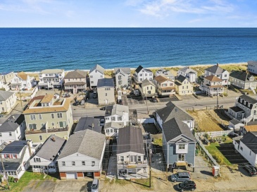 78 North End Boulevard, Salisbury, Massachusetts, 3 Bedrooms Bedrooms, 6 Rooms Rooms,1 BathroomBathrooms,Residential,For Sale,North End Boulevard,73467712