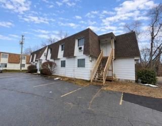 8 New Plainville Rd, New Bedford, Massachusetts, 8 Bedrooms Bedrooms, 26 Rooms Rooms,8 BathroomsBathrooms,Residential Income,For Sale,New Plainville Rd,73467591