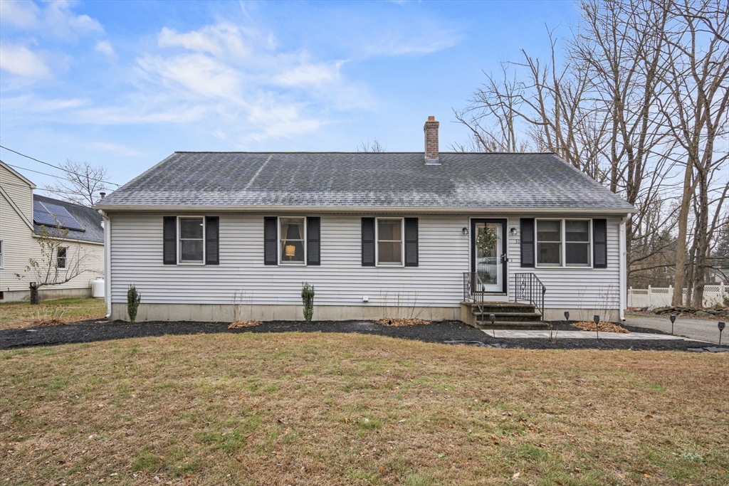 31 Union Street, Barre, Massachusetts, 5 Bedrooms Bedrooms, 9 Rooms Rooms,2 BathroomsBathrooms,Residential,For Sale,Union Street,73467649