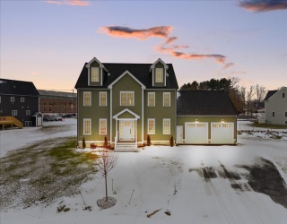 40 Austin Court, Brockton, Massachusetts, 4 Bedrooms Bedrooms, 8 Rooms Rooms,2.5 BathroomsBathrooms,Residential,For Sale,Austin Court,73467705