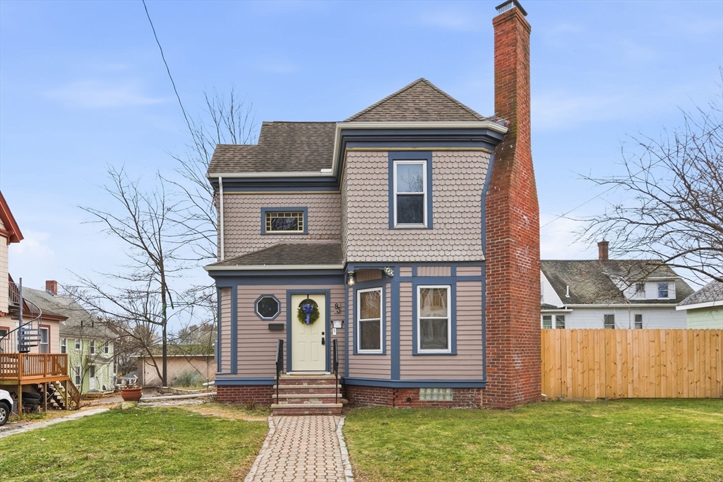 83 Greenwood St, Marlborough, Massachusetts, 3 Bedrooms Bedrooms, 7 Rooms Rooms,2 BathroomsBathrooms,Residential,For Sale,Greenwood St,73463511