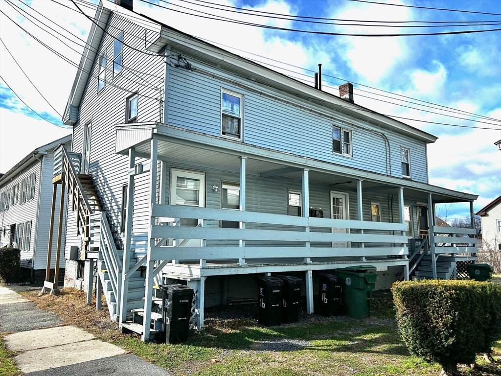 16 Abbey St, Chicopee, Massachusetts, 4 Bedrooms Bedrooms, 12 Rooms Rooms,4 BathroomsBathrooms,Residential Income,For Sale,Abbey St,73455609