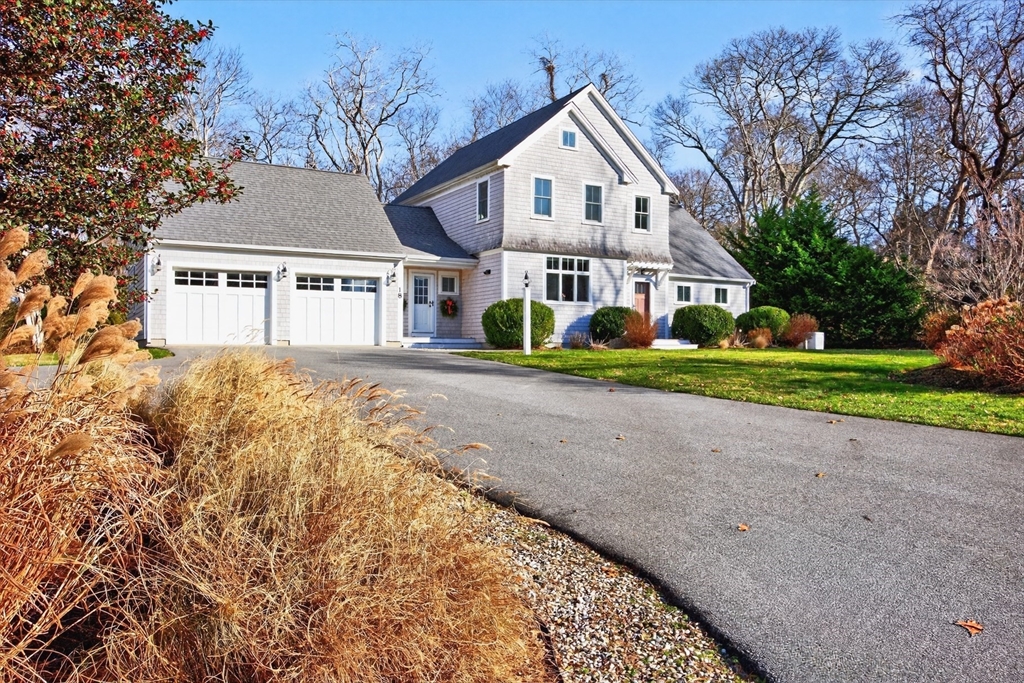 18 Sleeping Dog Path, Yarmouth, Massachusetts, 3 Bedrooms Bedrooms, 6 Rooms Rooms,2.5 BathroomsBathrooms,Residential,For Sale,Sleeping Dog Path,73467777