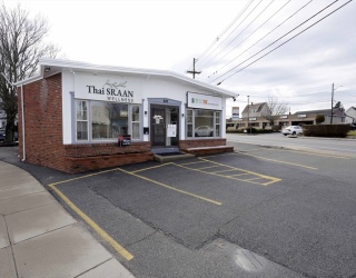 597 Dartmouth St, Dartmouth, Massachusetts, ,Commercial Sale,For Sale,Dartmouth St,73467779