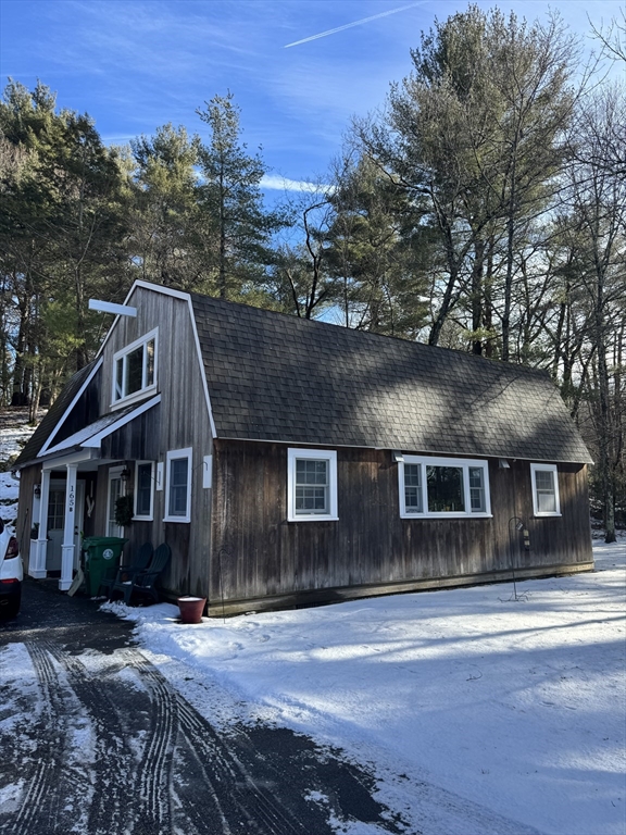 165 Grove, Westwood, Massachusetts, 1 Bedroom Bedrooms, 2 Rooms Rooms,1 BathroomBathrooms,Residential Lease,For Rent,Grove,73467806
