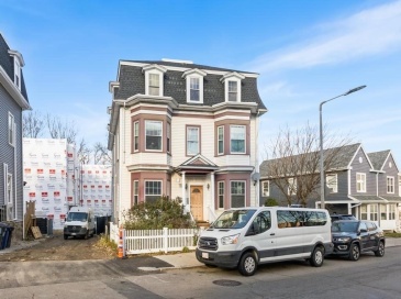47 W Cottage St, Boston, Massachusetts, 3 Bedrooms Bedrooms, 5 Rooms Rooms,1 BathroomBathrooms,Residential,For Sale,W Cottage St,73467820