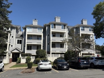 200 Falls Blvd, Quincy, Massachusetts, 2 Bedrooms Bedrooms, 5 Rooms Rooms,1.5 BathroomsBathrooms,Residential,For Sale,Falls Blvd,73467826