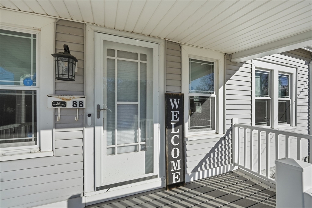 88 Verdugo, West Springfield, Massachusetts, 5 Bedrooms Bedrooms, 9 Rooms Rooms,2 BathroomsBathrooms,Residential,For Sale,Verdugo,73467862