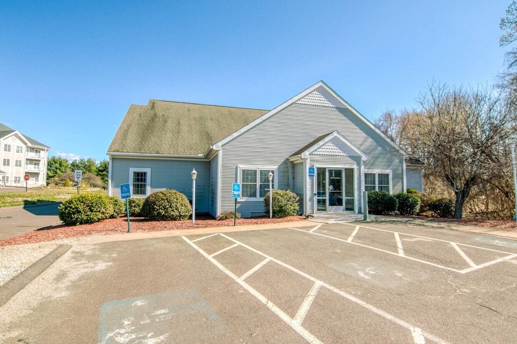 800 College Hwy, Southwick, Massachusetts, ,Commercial Sale,For Sale,College Hwy,73467900