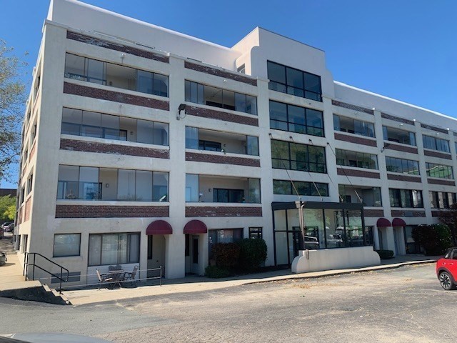 26 South Water Street, New Bedford, Massachusetts, 1 Bedroom Bedrooms, 4 Rooms Rooms,1 BathroomBathrooms,Residential Lease,For Rent,South Water Street,73467918