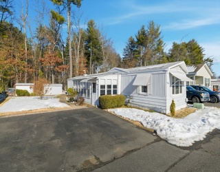 42 Warfield Dr, Westfield, Massachusetts, 2 Bedrooms Bedrooms, 5 Rooms Rooms,1 BathroomBathrooms,Residential,For Sale,Warfield Dr,73463390