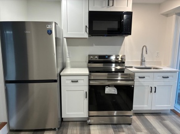 57 Bloomingdale Street, Chelsea, Massachusetts, 2 Bedrooms Bedrooms, 4 Rooms Rooms,1 BathroomBathrooms,Residential Lease,For Rent,Bloomingdale Street,73468153