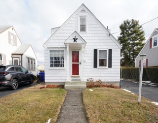 14 Jones Ave, Pawtucket, Rhode Island, 3 Bedrooms Bedrooms, 6 Rooms Rooms,1.5 BathroomsBathrooms,Residential,For Sale,Jones Ave,73467937