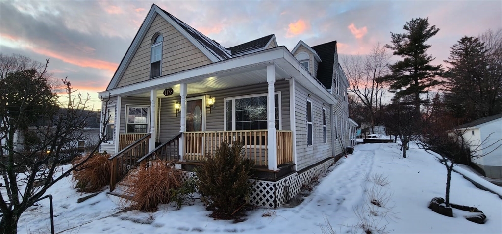 113 Pleasant Street, Leominster, Massachusetts, 5 Bedrooms Bedrooms, 16 Rooms Rooms,5 BathroomsBathrooms,Residential,For Sale,Pleasant Street,73468154