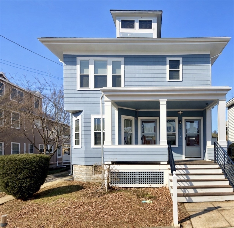 172 Maplewood St, Watertown, Massachusetts, 2 Bedrooms Bedrooms, 5 Rooms Rooms,1 BathroomBathrooms,Residential Lease,For Rent,Maplewood St,73467954