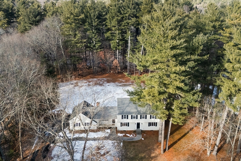 6 Glen Drive, Lynnfield, Massachusetts, 4 Bedrooms Bedrooms, 10 Rooms Rooms,3.5 BathroomsBathrooms,Residential,For Sale,Glen Drive,73467990