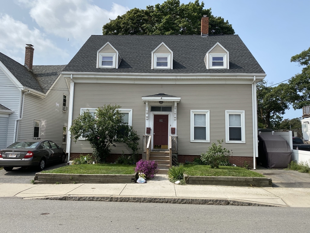 86 Maplewood Ave, Gloucester, Massachusetts, 3 Bedrooms Bedrooms, 5 Rooms Rooms,1 BathroomBathrooms,Residential Lease,For Rent,Maplewood Ave,73468002