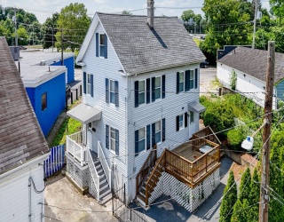 17 Cedar Ct, Lowell, Massachusetts, 4 Bedrooms Bedrooms, 6 Rooms Rooms,2 BathroomsBathrooms,Residential Lease,For Rent,Cedar Ct,73468052