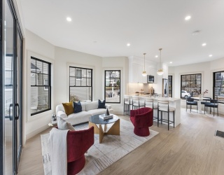 142 Metropolitan, Boston, Massachusetts, 8 Bedrooms Bedrooms, 12 Rooms Rooms,5 BathroomsBathrooms,Residential Income,For Sale,Metropolitan,73468057