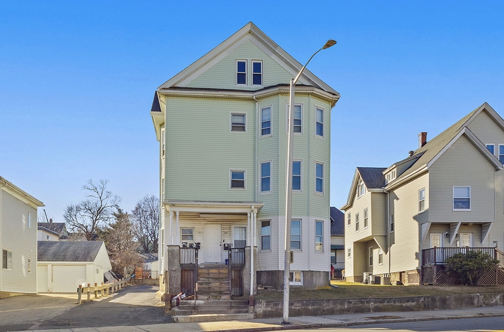 403 Ferry Street, Malden, Massachusetts, 3 Bedrooms Bedrooms, 6 Rooms Rooms,1 BathroomBathrooms,Residential Lease,For Rent,Ferry Street,73468070