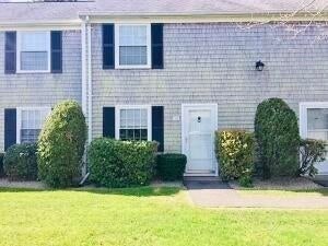 135 W Main St, Barnstable, Massachusetts, 1 Bedroom Bedrooms, 4 Rooms Rooms,1.5 BathroomsBathrooms,Residential,For Sale,W Main St,73468137