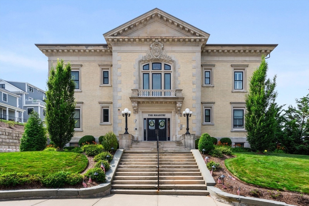 7 Russell Street, Plymouth, Massachusetts, 1 Bedroom Bedrooms, 4 Rooms Rooms,1 BathroomBathrooms,Residential,For Sale,Russell Street,73468182