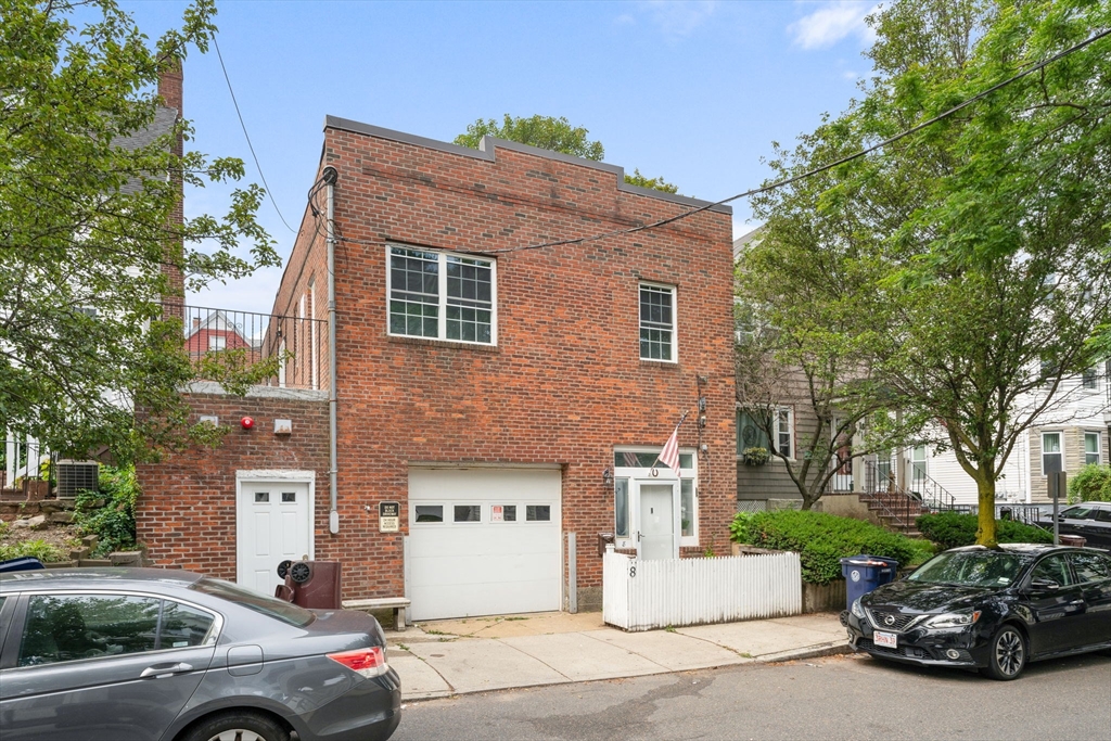 8 Parker St, Everett, Massachusetts, 4 Bedrooms Bedrooms, 6 Rooms Rooms,2 BathroomsBathrooms,Residential,For Sale,Parker St,73468214