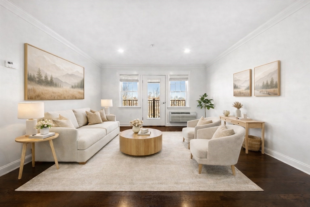 39 Fayette St, Quincy, Massachusetts, 2 Bedrooms Bedrooms, 4 Rooms Rooms,2 BathroomsBathrooms,Residential,For Sale,Fayette St,73468216