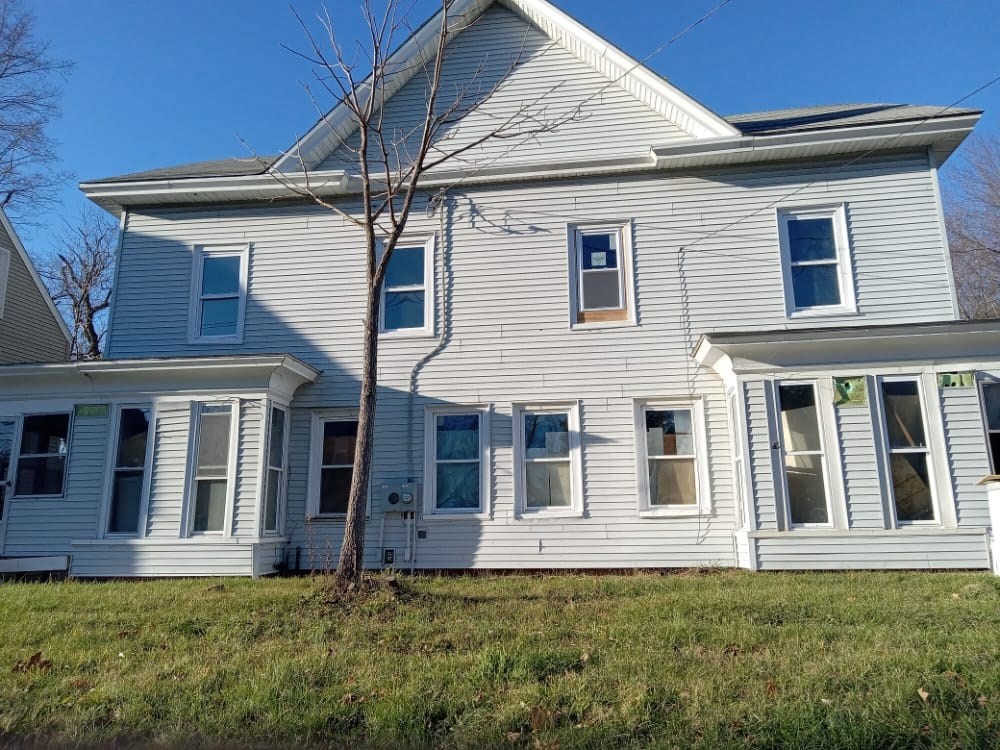 87 W Main St, Ware, Massachusetts, 4 Bedrooms Bedrooms, 6 Rooms Rooms,1.5 BathroomsBathrooms,Residential Lease,For Rent,W Main St,73468226