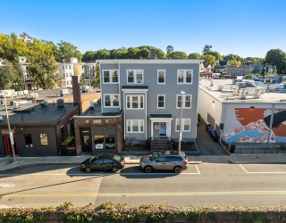 8-10 Perkins St, Boston, Massachusetts, 10 Bedrooms Bedrooms, 25 Rooms Rooms,4 BathroomsBathrooms,Residential Income,For Sale,Perkins St,73468286