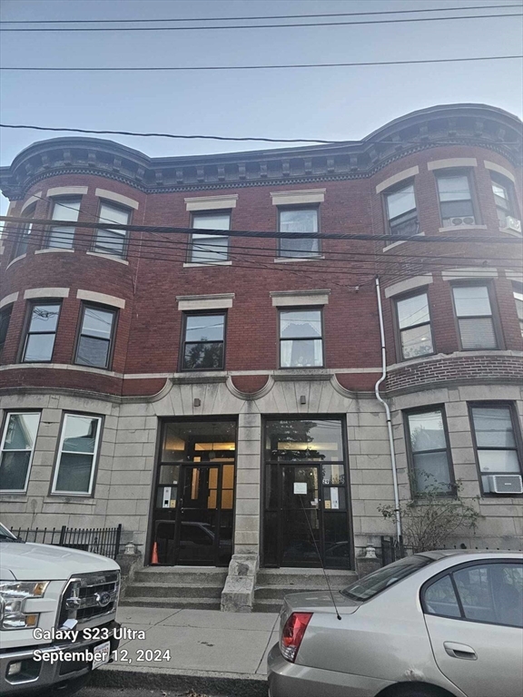 31 Homestead Street, Boston, Massachusetts, 3 Bedrooms Bedrooms, 7 Rooms Rooms,2 BathroomsBathrooms,Residential,For Sale,Homestead Street,73468310