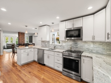 91 Fayette St, Watertown, Massachusetts, 3 Bedrooms Bedrooms, 6 Rooms Rooms,2 BathroomsBathrooms,Residential,For Sale,Fayette St,73468324