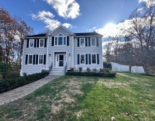 29 Draper Cir, Marlborough, Massachusetts, 4 Bedrooms Bedrooms, 7 Rooms Rooms,2.5 BathroomsBathrooms,Residential Lease,For Rent,Draper Cir,73468329
