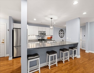 19 Broad St, Merrimac, Massachusetts, 2 Bedrooms Bedrooms, 5 Rooms Rooms,2 BathroomsBathrooms,Residential,For Sale,Broad St,73468248