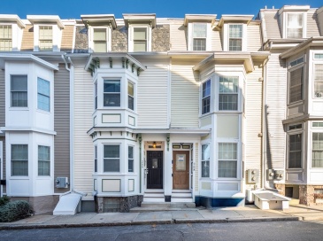 266 Bowen St, Boston, Massachusetts, 1 Bedroom Bedrooms, 3 Rooms Rooms,1.5 BathroomsBathrooms,Residential,For Sale,Bowen St,73468347