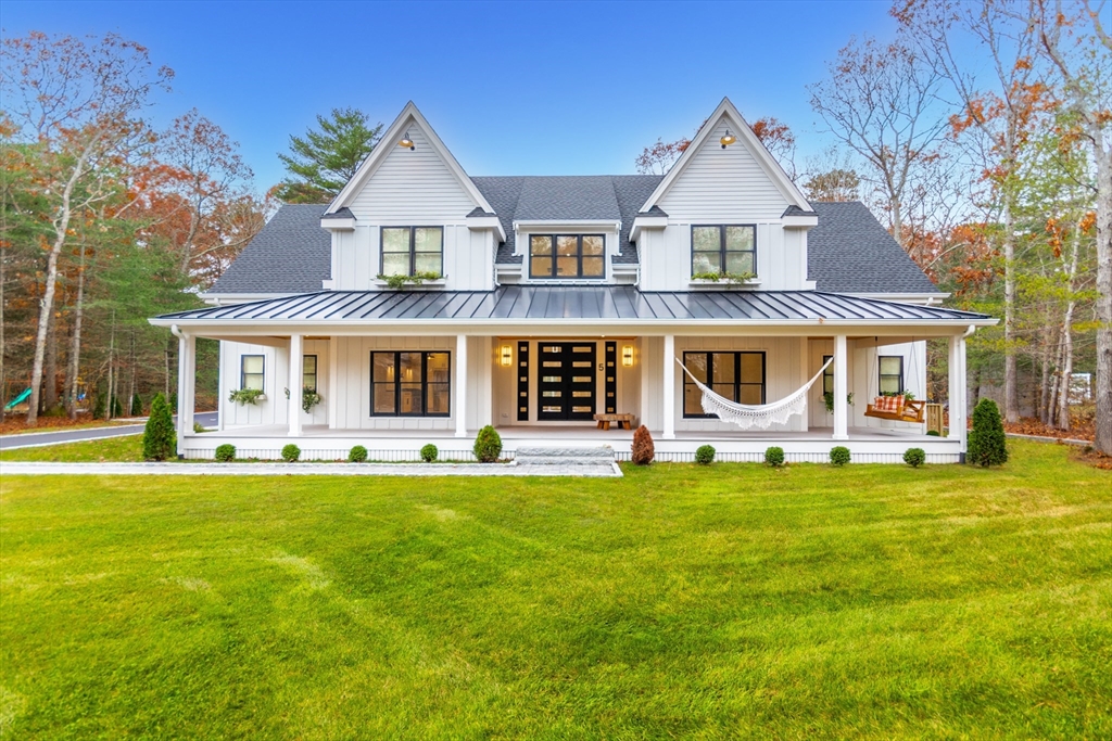 5 Lighthouse Ln, Sandwich, Massachusetts, 5 Bedrooms Bedrooms, 10 Rooms Rooms,4 BathroomsBathrooms,Residential,For Sale,Lighthouse Ln,73468342