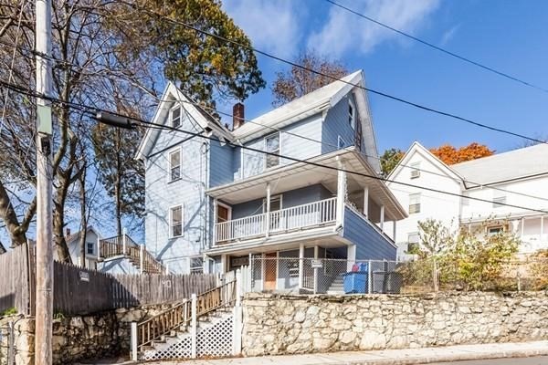 40 Clark St, Malden, Massachusetts, 4 Bedrooms Bedrooms, 12 Rooms Rooms,4 BathroomsBathrooms,Residential Income,For Sale,Clark St,73468369