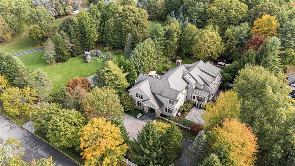 9 Stonegate Dr, Westwood, Massachusetts, 5 Bedrooms Bedrooms, 11 Rooms Rooms,7 BathroomsBathrooms,Residential,For Sale,Stonegate Dr,73468161