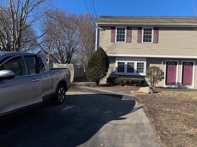 42 Angell Street, Mansfield, Massachusetts, 3 Bedrooms Bedrooms, 5 Rooms Rooms,1.5 BathroomsBathrooms,Residential Lease,For Rent,Angell Street,73468017