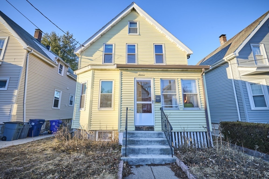 16 Converse Street, Boston, Massachusetts, 4 Bedrooms Bedrooms, 8 Rooms Rooms,1.5 BathroomsBathrooms,Residential,For Sale,Converse Street,73468261