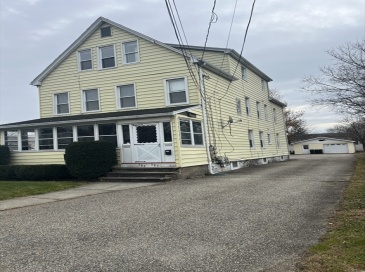 583 Mckinstry Avenue, Chicopee, Massachusetts, 7 Bedrooms Bedrooms, 14 Rooms Rooms,3 BathroomsBathrooms,Residential Income,For Sale,Mckinstry Avenue,73457904