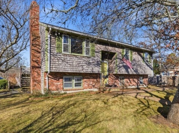 279 Seacoast Shores Blvd, Falmouth, Massachusetts, 3 Bedrooms Bedrooms, 6 Rooms Rooms,1 BathroomBathrooms,Residential,For Sale,Seacoast Shores Blvd,73468285