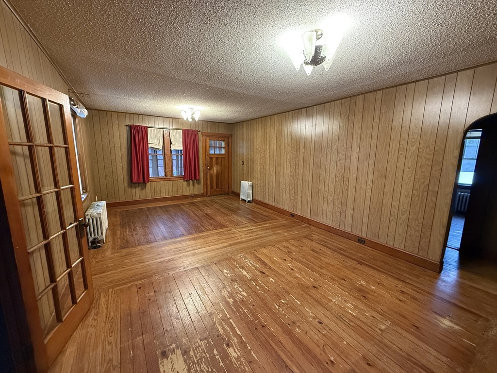 931 Worcester Road, Barre, Massachusetts, 3 Bedrooms Bedrooms, 5 Rooms Rooms,1 BathroomBathrooms,Residential Lease,For Rent,Worcester Road,73450297