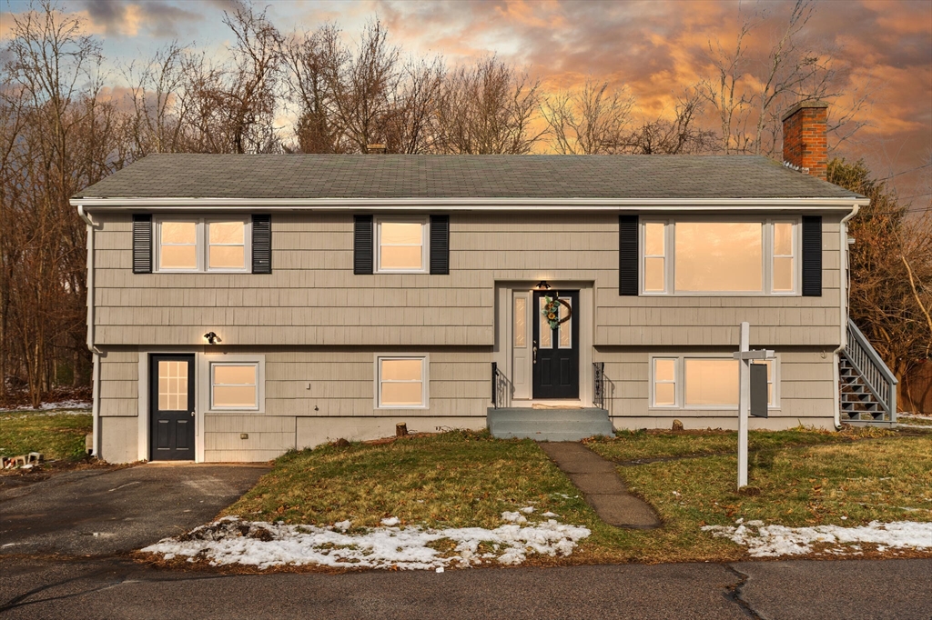 8 Maple Lane, Millbury, Massachusetts, 5 Bedrooms Bedrooms, 10 Rooms Rooms,2 BathroomsBathrooms,Residential,For Sale,Maple Lane,73460681