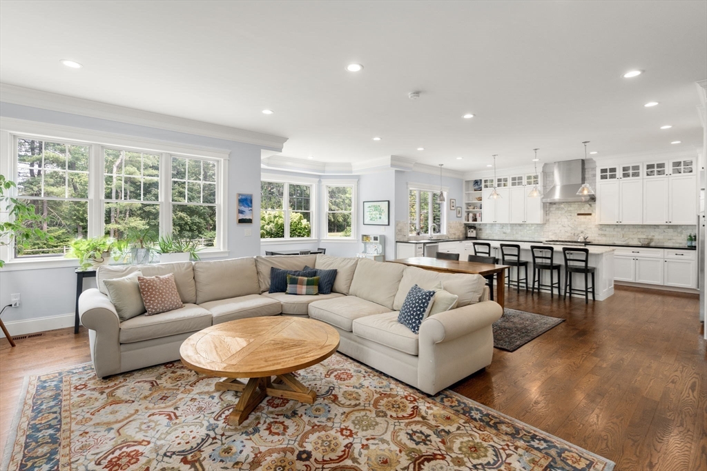 8 Normandie Rd, Dover, Massachusetts, 2 Bedrooms Bedrooms, 9 Rooms Rooms,4.5 BathroomsBathrooms,Residential,For Sale,Normandie Rd,73434934