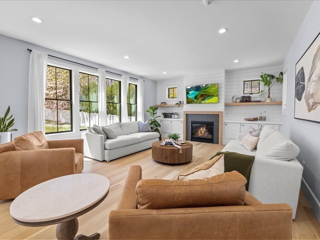 90 Norfolk St, Needham, Massachusetts, 6 Bedrooms Bedrooms, 12 Rooms Rooms,5.5 BathroomsBathrooms,Residential,For Sale,Norfolk St,73468534