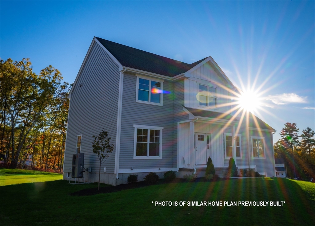 10 Mechanic St, Upton, Massachusetts, 4 Bedrooms Bedrooms, 8 Rooms Rooms,3 BathroomsBathrooms,Residential,For Sale,Mechanic St,73468566