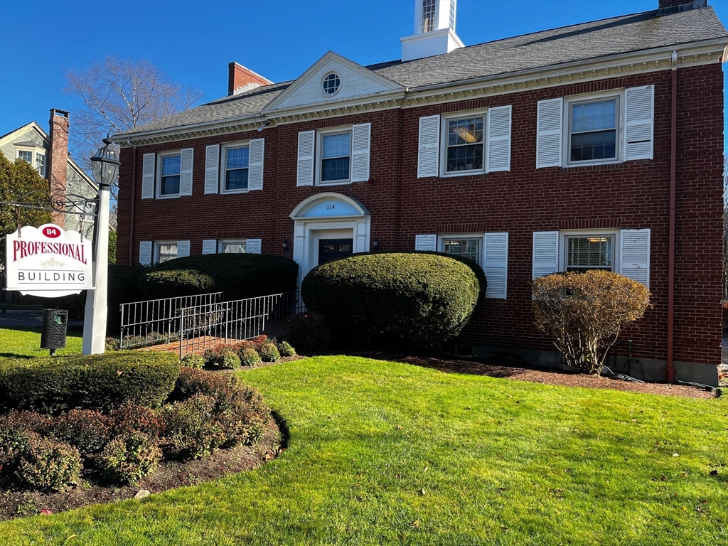 114 Waltham Street, Lexington, Massachusetts, ,Commercial Lease,For Rent,Waltham Street,73468407